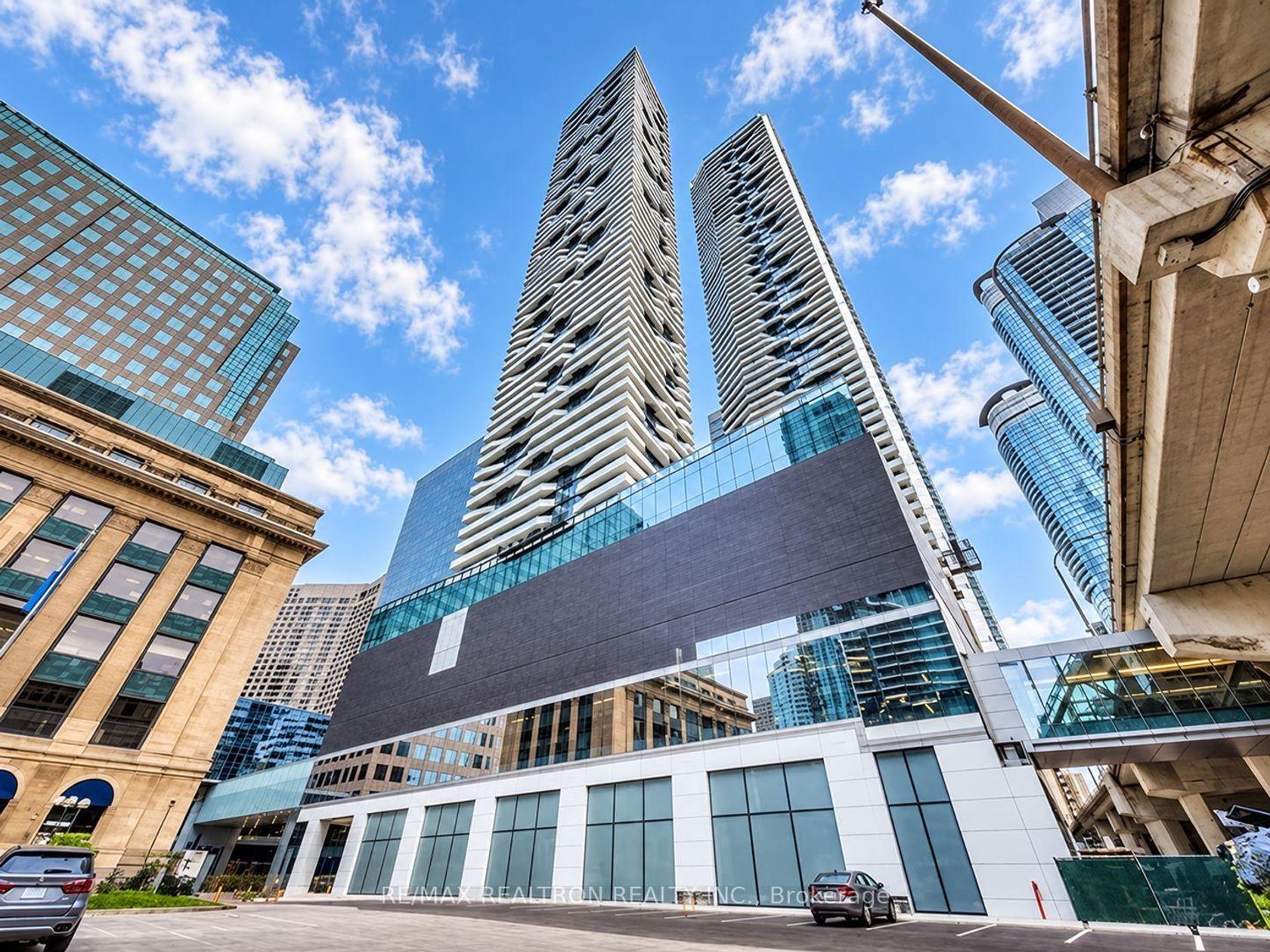 1504 - 88 Harbour Street, Waterfront Communities C1, Toronto 