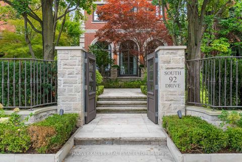 Photo 1 at 92 South Drive, Moore Park, Toronto