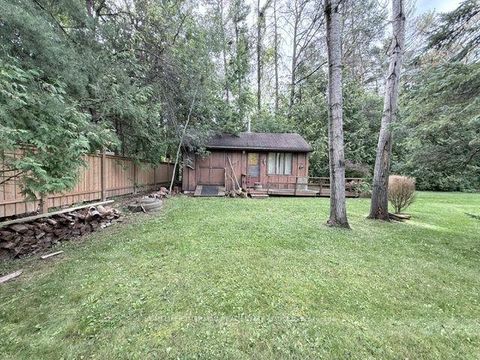 Photo 2 at 2151 Raynor Court, Alcona, Innisfil