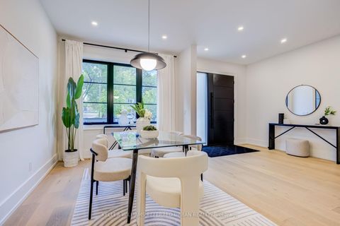 Photo 5 at 5 Bradbury Crescent, West Deane, Toronto
