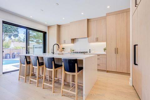 Photo 12 at 5 Bradbury Crescent, West Deane, Toronto