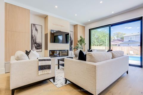 Photo 14 at 5 Bradbury Crescent, West Deane, Toronto
