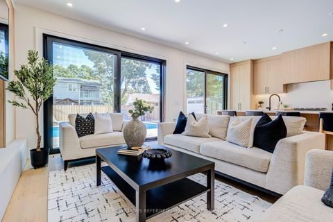 Photo 15 at 5 Bradbury Crescent, West Deane, Toronto