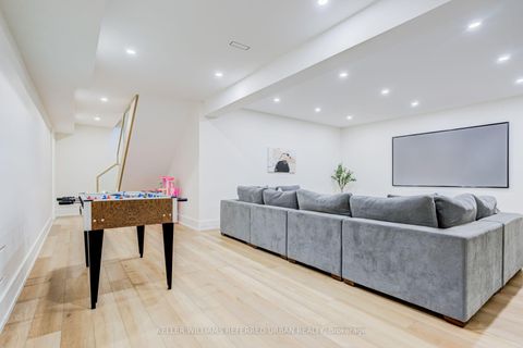 Photo 37 at 5 Bradbury Crescent, West Deane, Toronto