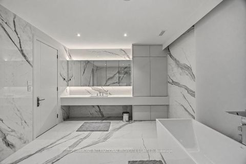 Photo 19 at 103 Old Colony Road, Windfields, Toronto