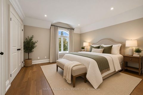Photo 31 at 40 Sultana Avenue, Lawrence, Toronto