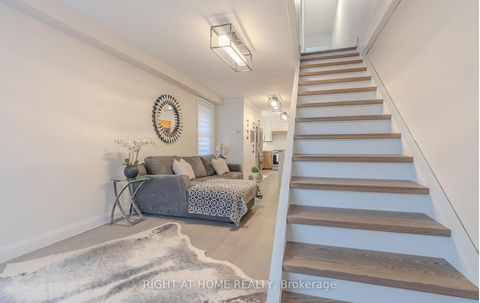 Photo 1 at 15 Hamstead Avenue, Lumsden, Toronto