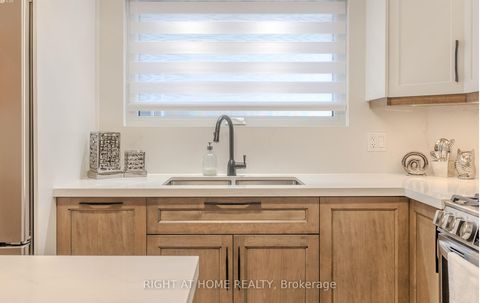 Photo 10 at 15 Hamstead Avenue, Lumsden, Toronto