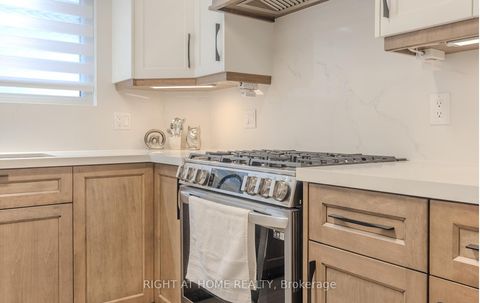 Photo 13 at 15 Hamstead Avenue, Lumsden, Toronto