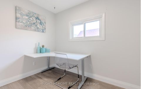 Photo 21 at 15 Hamstead Avenue, Lumsden, Toronto