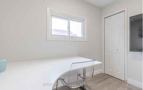 Photo 22 at 15 Hamstead Avenue, Lumsden, Toronto