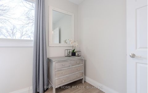 Photo 25 at 15 Hamstead Avenue, Lumsden, Toronto