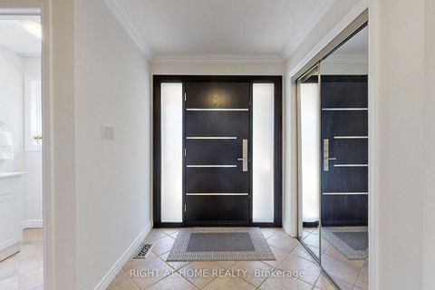 Photo 4 at 350 Sunset Beach Road, Oak Ridges Lake Wilcox, Richmond Hill