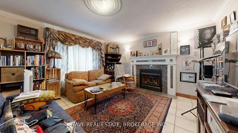 Photo 22 at 9747 Bathurst Street, North Richvale, Richmond Hill