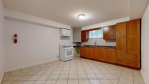 Photo 27 at 9747 Bathurst Street, North Richvale, Richmond Hill