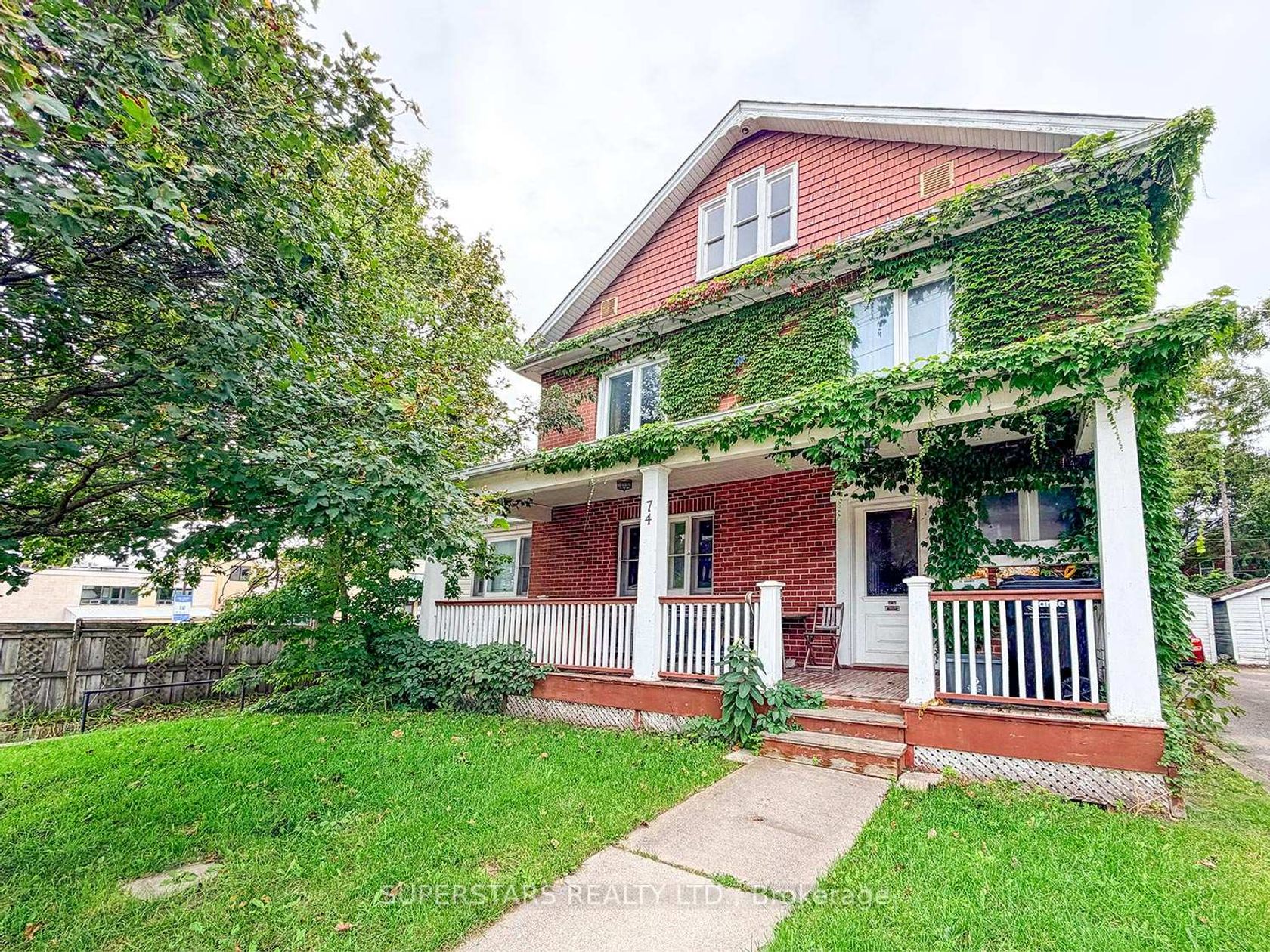 74 Toronto Street, City Centre, Barrie photo number 2