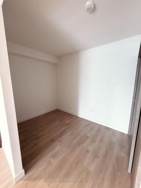 Photo 12 at 931 - 3 Concord City Place Way, Waterfront Communities C1, Toronto