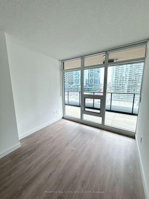 Photo 18 at 931 - 3 Concord City Place Way, Waterfront Communities C1, Toronto