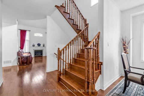 Photo 9 at 250 Summeridge Drive, Patterson, Vaughan