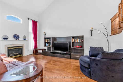 Photo 11 at 250 Summeridge Drive, Patterson, Vaughan