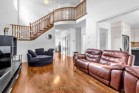 Photo 13 at 250 Summeridge Drive, Patterson, Vaughan
