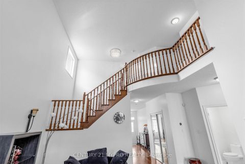 Photo 14 at 250 Summeridge Drive, Patterson, Vaughan