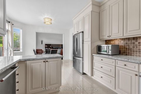 Photo 22 at 250 Summeridge Drive, Patterson, Vaughan