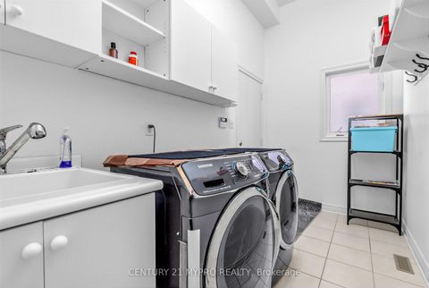Photo 24 at 250 Summeridge Drive, Patterson, Vaughan