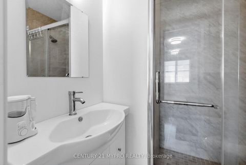 Photo 32 at 250 Summeridge Drive, Patterson, Vaughan