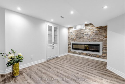 Photo 38 at 250 Summeridge Drive, Patterson, Vaughan