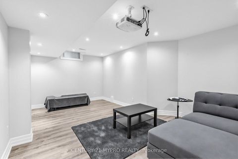 Photo 40 at 250 Summeridge Drive, Patterson, Vaughan
