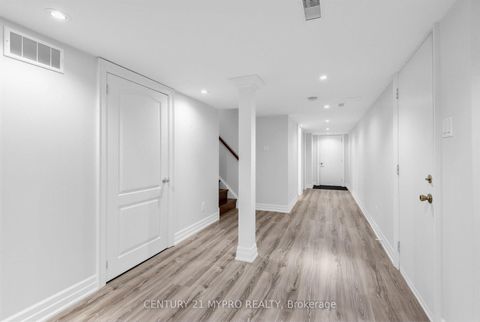Photo 42 at 250 Summeridge Drive, Patterson, Vaughan