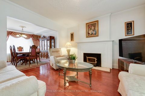 Photo 3 at 368 Glenholme Avenue, Oakwood Village, Toronto