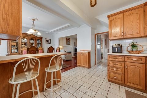 Photo 9 at 368 Glenholme Avenue, Oakwood Village, Toronto