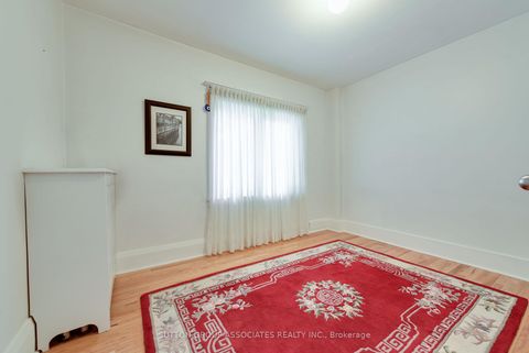 Photo 11 at 368 Glenholme Avenue, Oakwood Village, Toronto