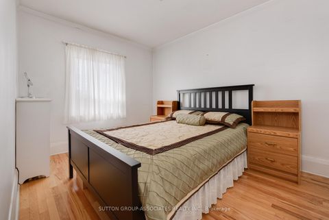 Photo 13 at 368 Glenholme Avenue, Oakwood Village, Toronto