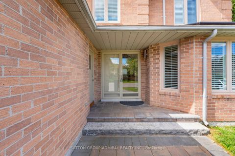 Photo 6 at 26 Albery Crescent, Aurora Highlands, Aurora