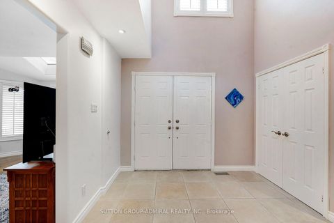 Photo 7 at 26 Albery Crescent, Aurora Highlands, Aurora