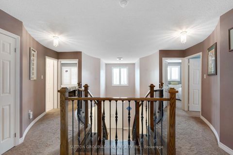 Photo 24 at 26 Albery Crescent, Aurora Highlands, Aurora