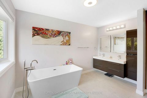 Photo 28 at 26 Albery Crescent, Aurora Highlands, Aurora