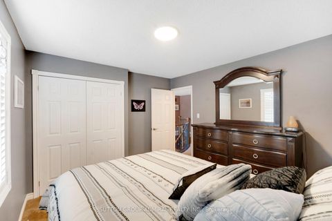 Photo 31 at 26 Albery Crescent, Aurora Highlands, Aurora