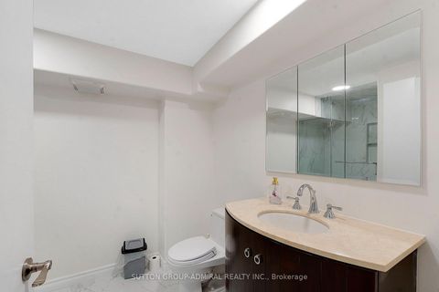 Photo 40 at 26 Albery Crescent, Aurora Highlands, Aurora