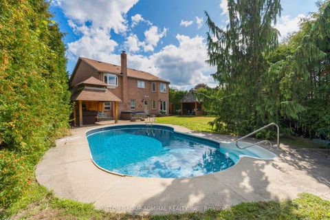 Photo 44 at 26 Albery Crescent, Aurora Highlands, Aurora