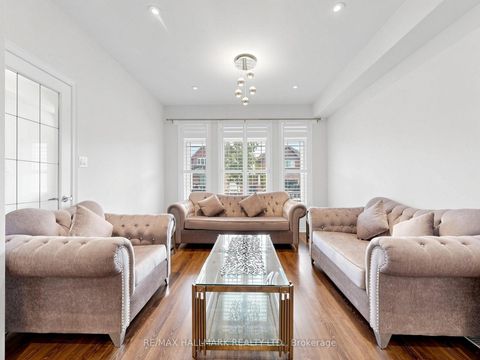 Photo 4 at 16 Mercury Avenue, Keswick South, Georgina