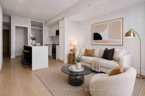Photo 4 at 308 - 25 Malcolm Road, Leaside, Toronto
