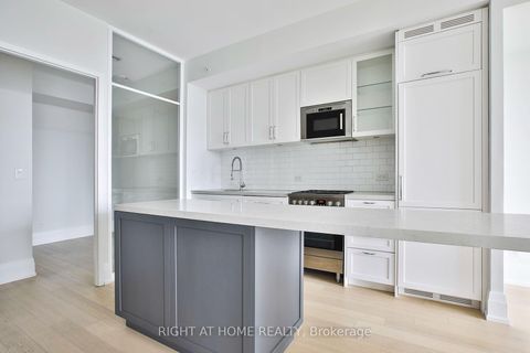 Photo 11 at 308 - 25 Malcolm Road, Leaside, Toronto