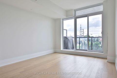 Photo 15 at 308 - 25 Malcolm Road, Leaside, Toronto