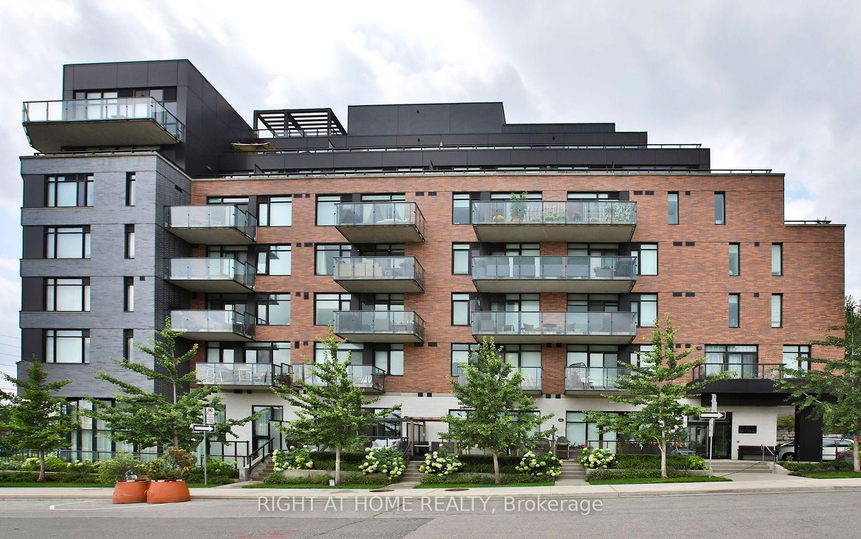 308 - 25 Malcolm Road, Leaside, Toronto 