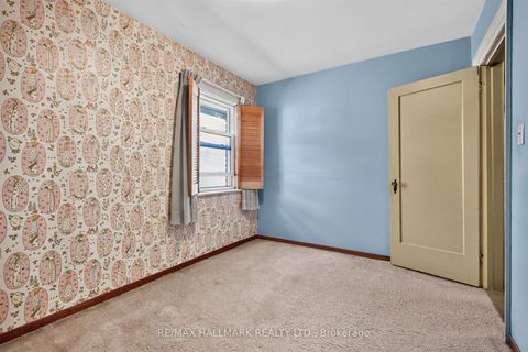 Photo 16 at 631 Lauder Avenue, Oakwood Village, Toronto