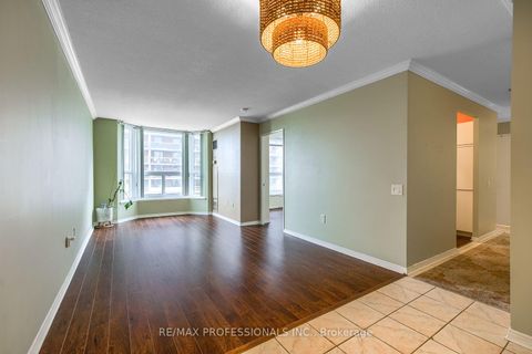 Photo 2 at 207 - 11 Thorncliffe Pk Drive, Thorncliffe Park, Toronto